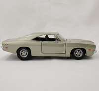 Maisto 1:25 1969 Dodge Charger R/T Model - Silver