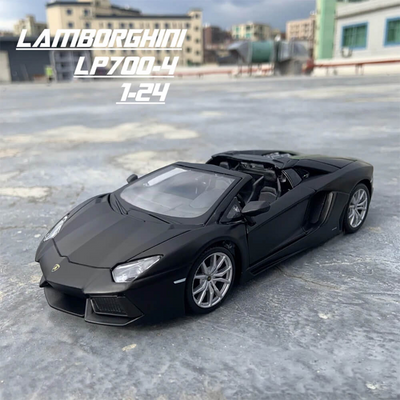 Maisto 1:24 Aventador Roadster Model