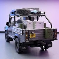 1:24 Diecast Land Rover Defender 110 Off-Road Model
