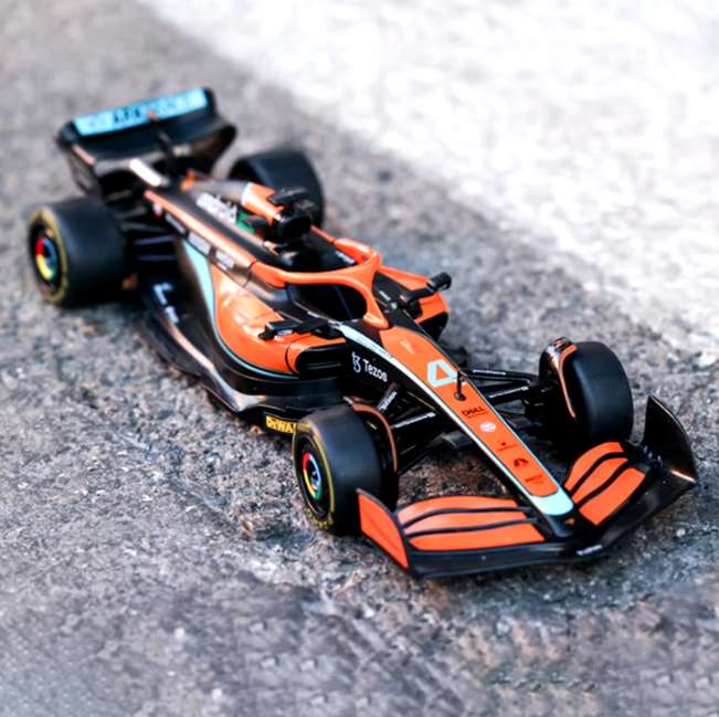 1:24 Diecast McLaren F1 MCL36 Racing Model