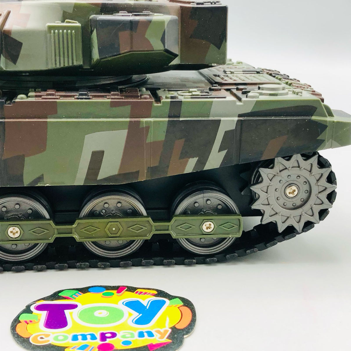 2.4GHz RC Military Tank Model With Lights