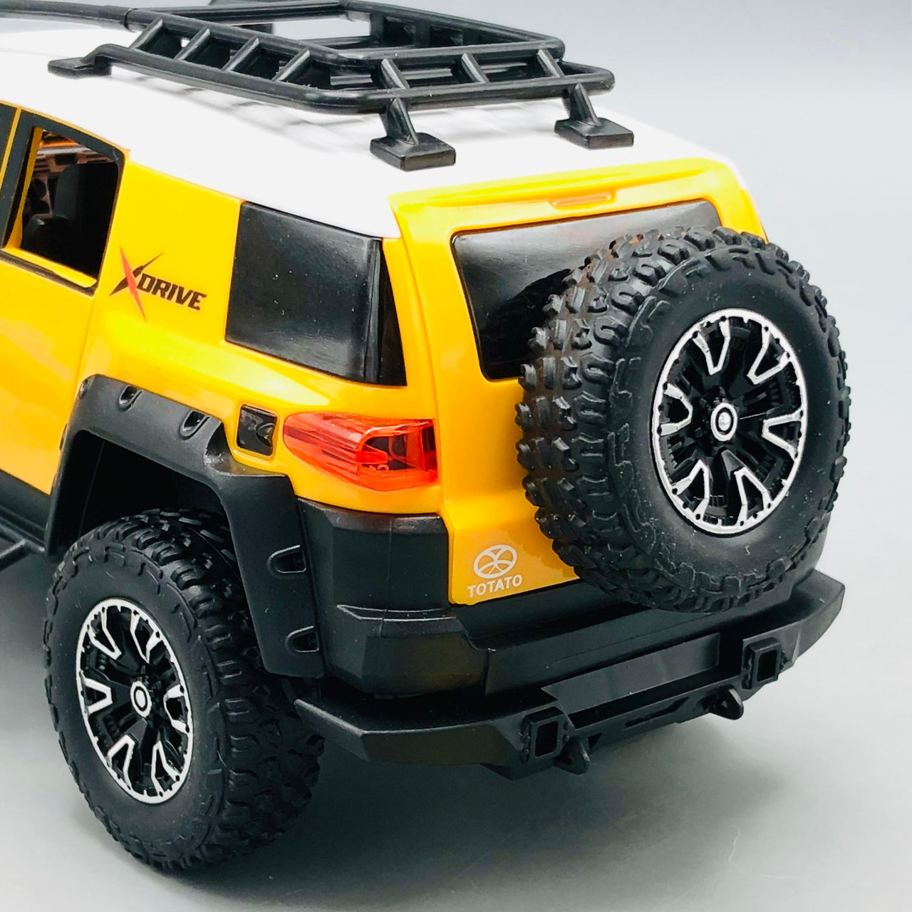1Pc ABS Inertial Toyota FJ Cruiser Model