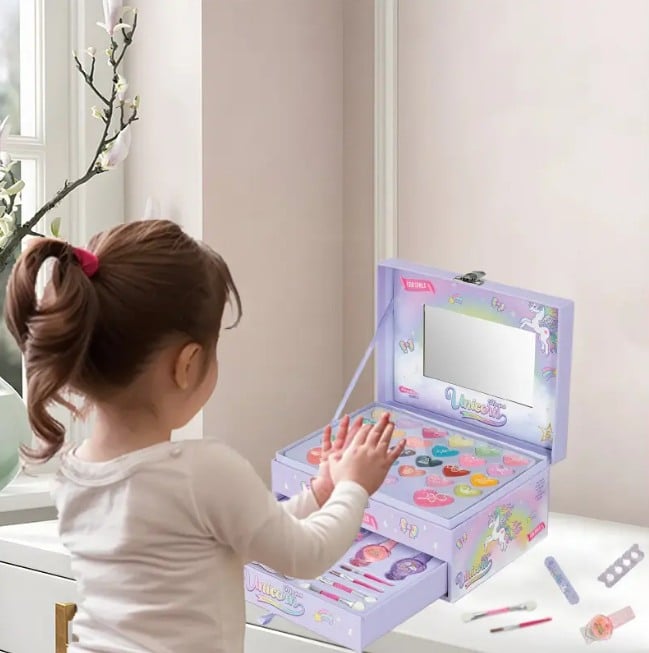 37Pcs Realistic Magical Unicorn Makeup Suitcase