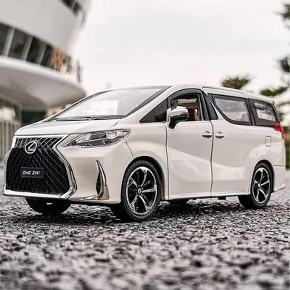 1:24 Diecast Metal LM 300 Lexus Van