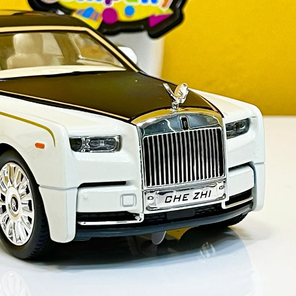 1:24 Scale Diecast Metal Rolls Royce Phantom
