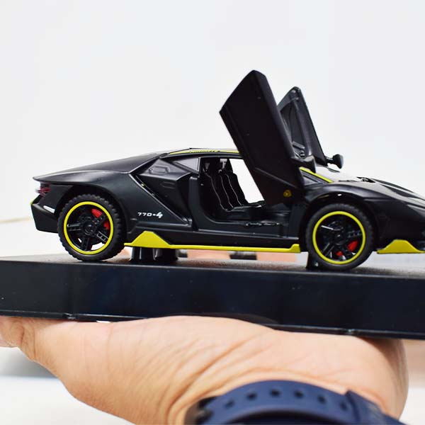 1:32 Diecast Lamborghini LP770-4 Model Car