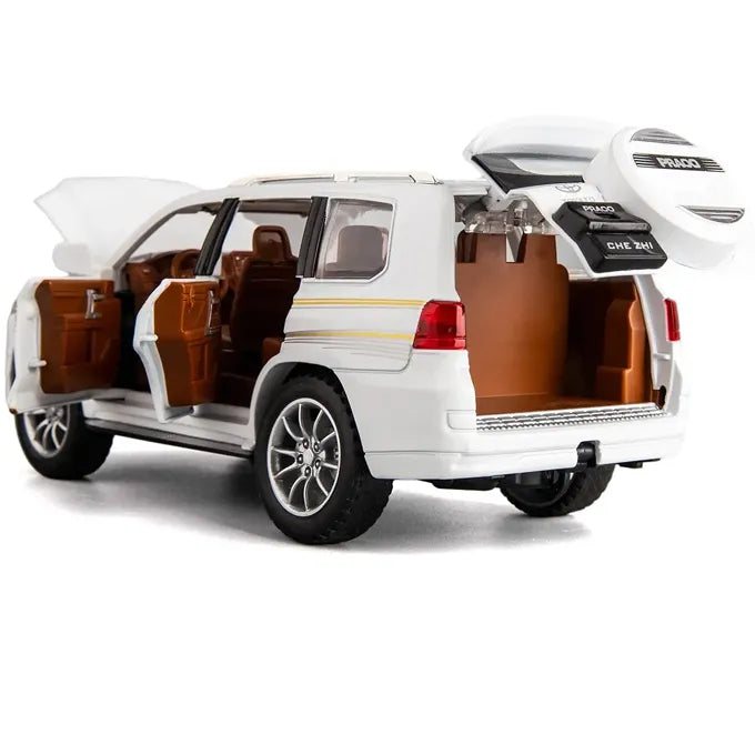 1:24 Diecast Toyota Prado Model Car With Smoke