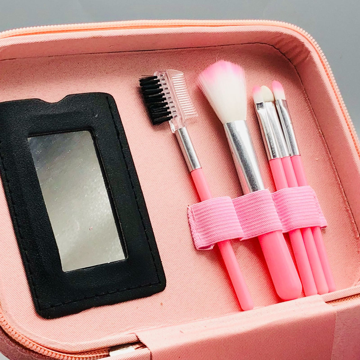 17Pcs Realistic Unicorn Fashion Makeup Bag