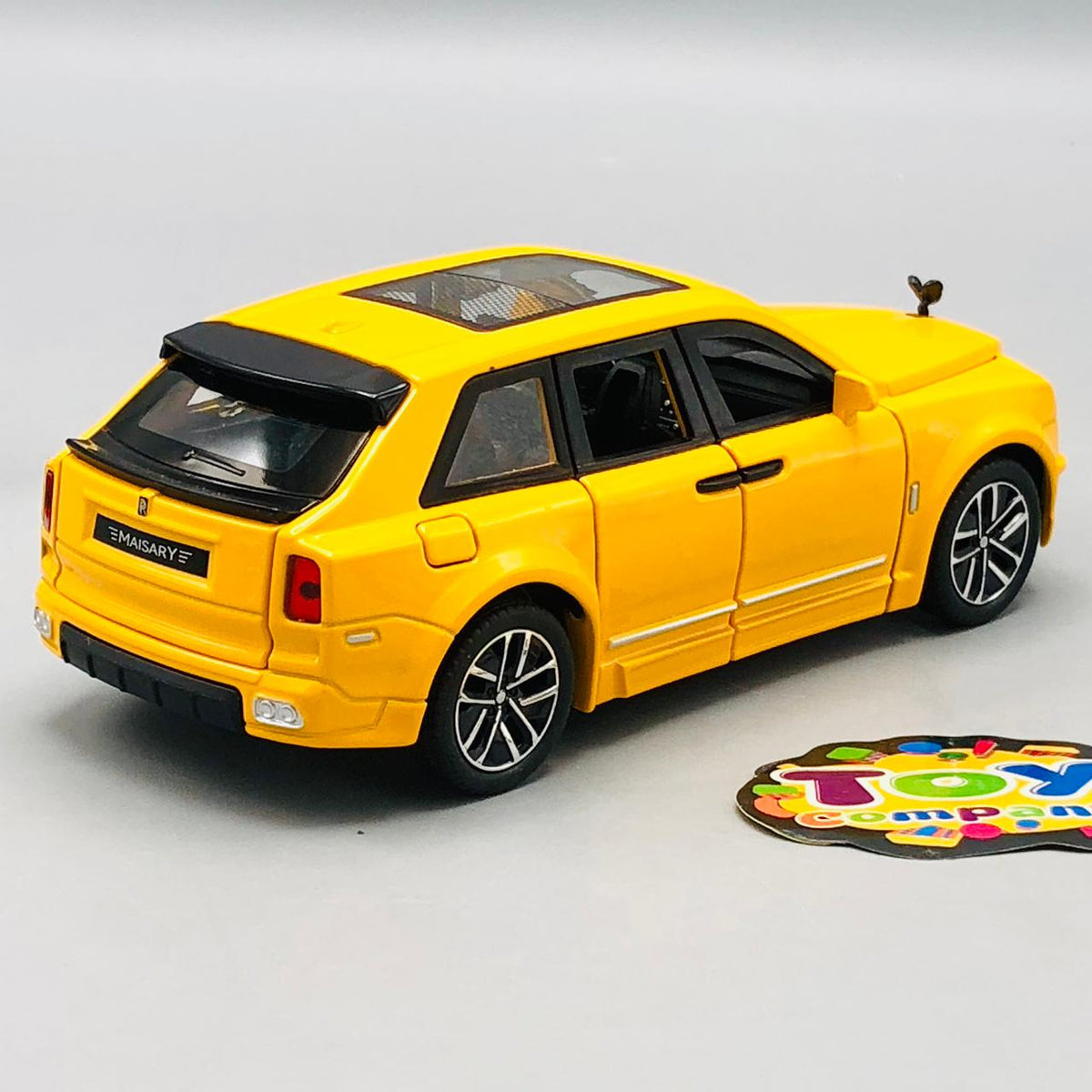1:32 Diecast Cullinan SUV Model car