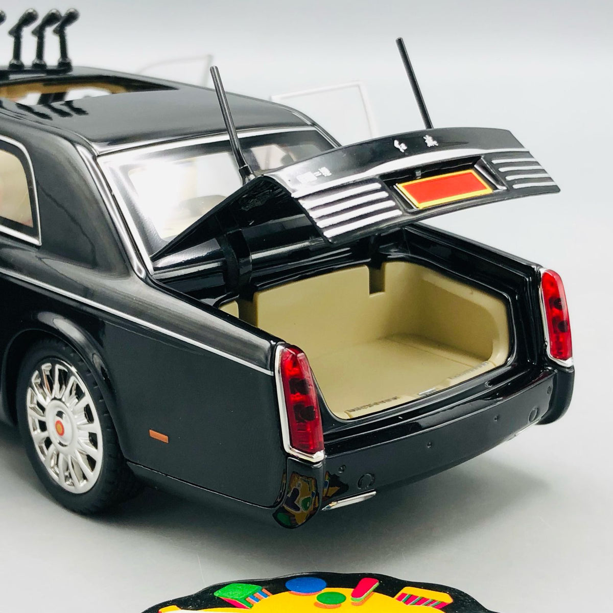 1:24 Diecast HongQi L9 Luxury Limousine Model - Without Box