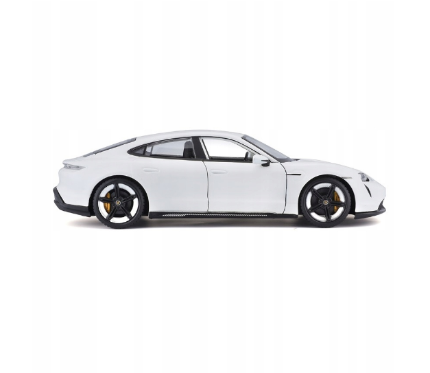 Bburago 1:24 Diecast Porsche Taycan Turbo S - White