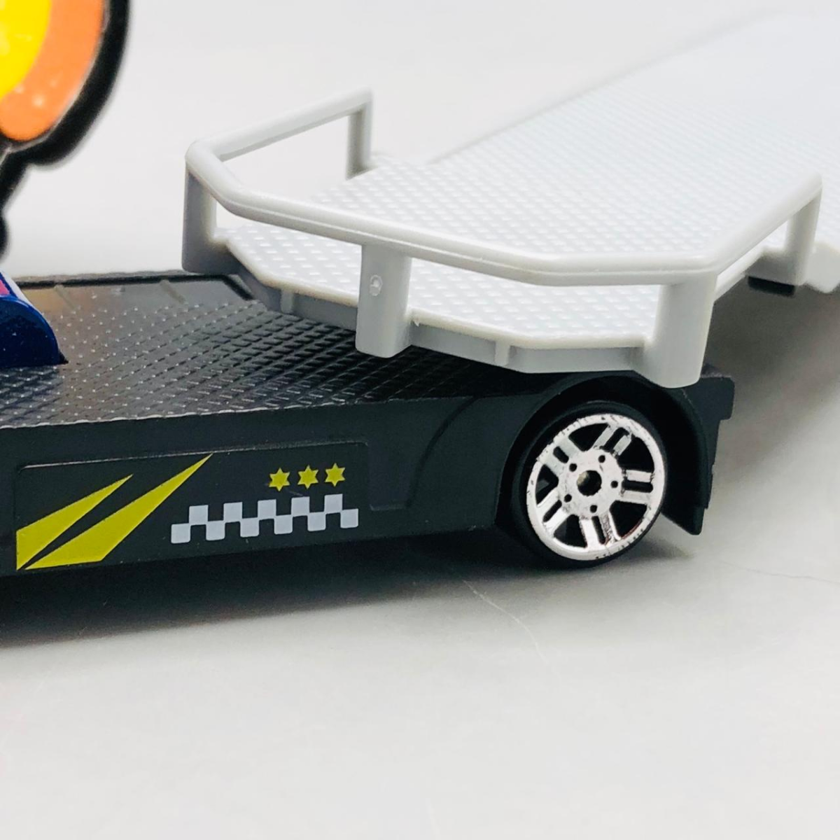 1:64 Alloy Police Transport Vehicle Set