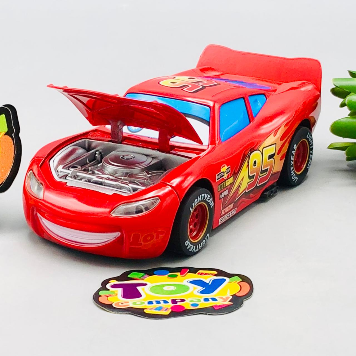 1:28 Diecast McQueen Model Car