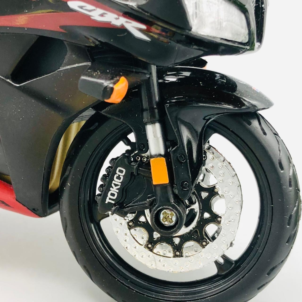 Maisto 1:12 Diecast Honda CBR 600 RR Model Bike