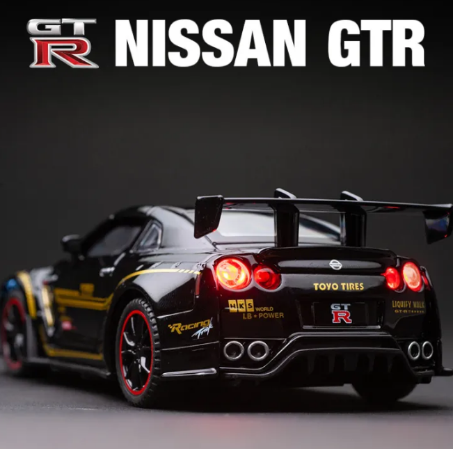 1:32 Diecast Nissan GTR R35 Model Car