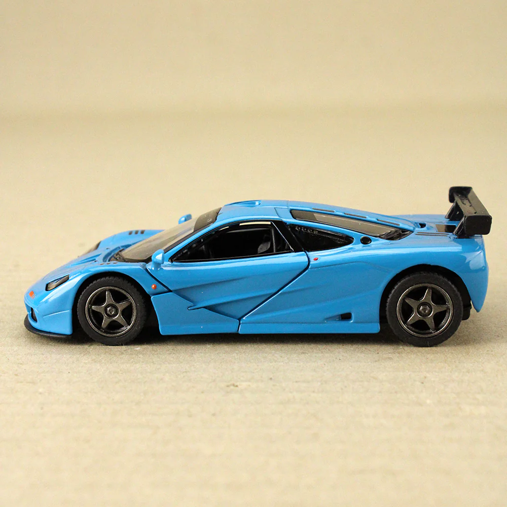 1:36 Kinsmart McLaren F1 GTR Model Car
