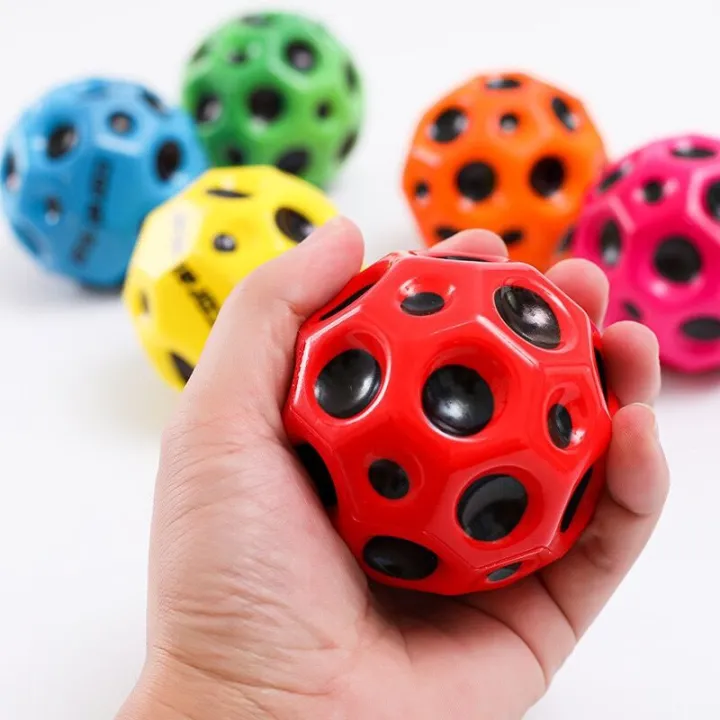 1Pc Moon Shape Bouncing Ball