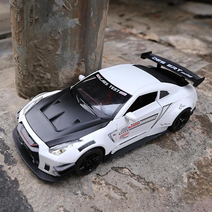 1:24 Diecast Nissan GTR Sports Model Car