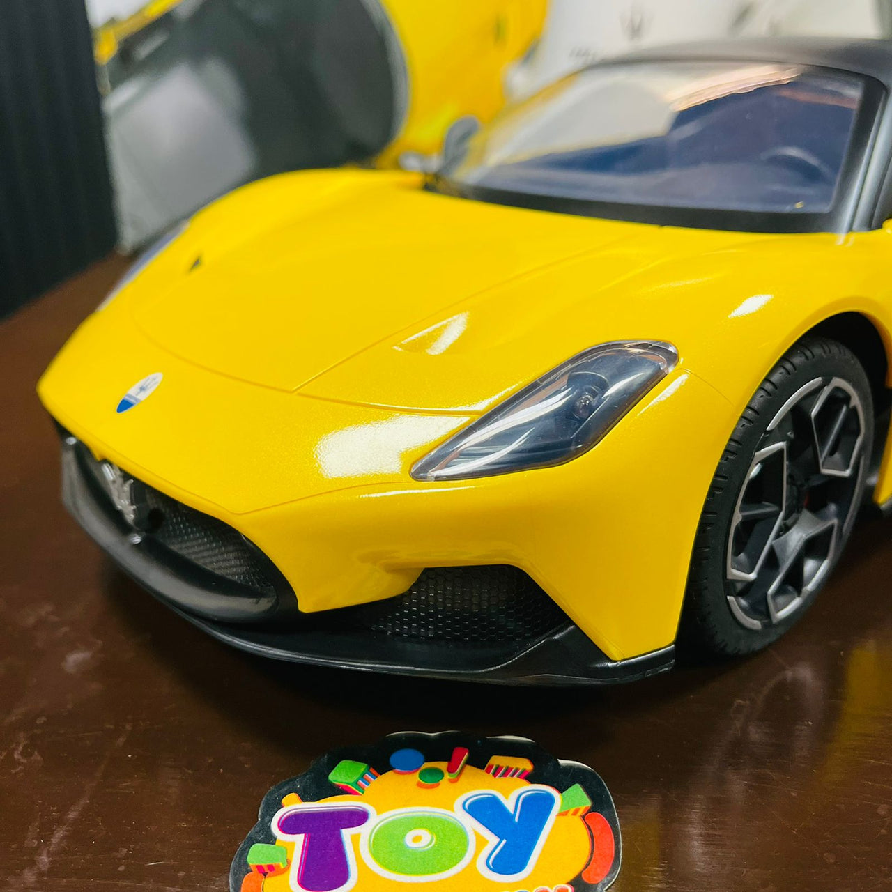 2.4GHz 1:12 RC Maserati MC20 Model