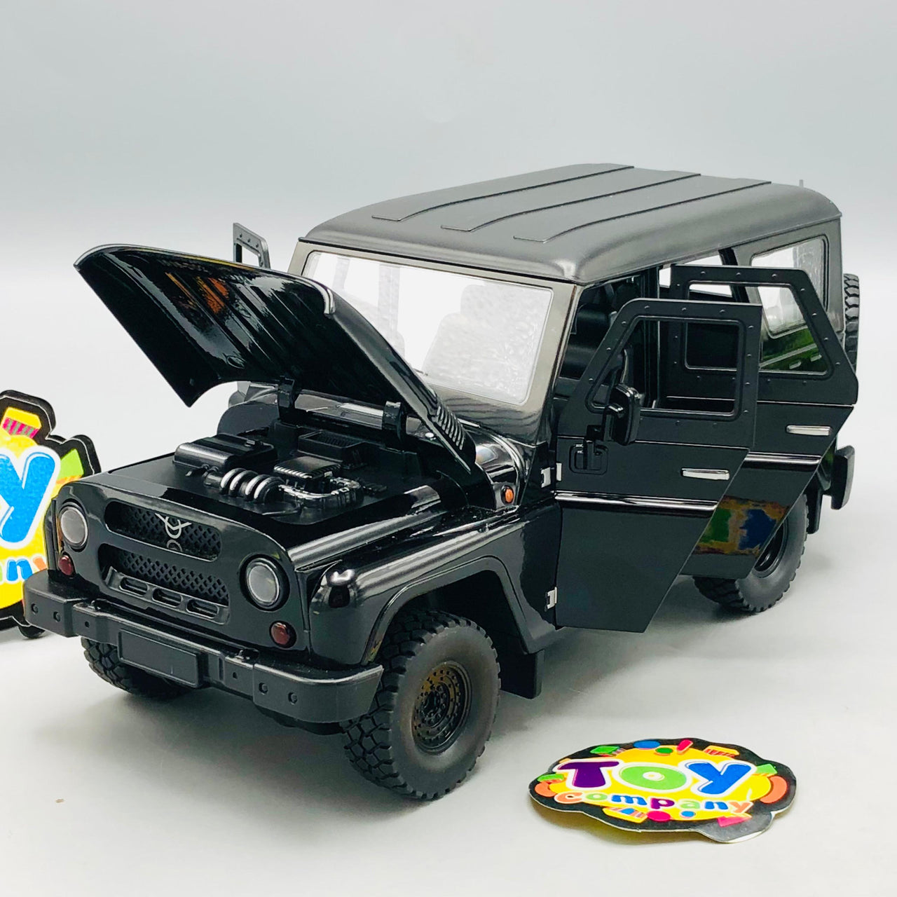 1:18 Diecast Russia UAZ Hunter SUV Model