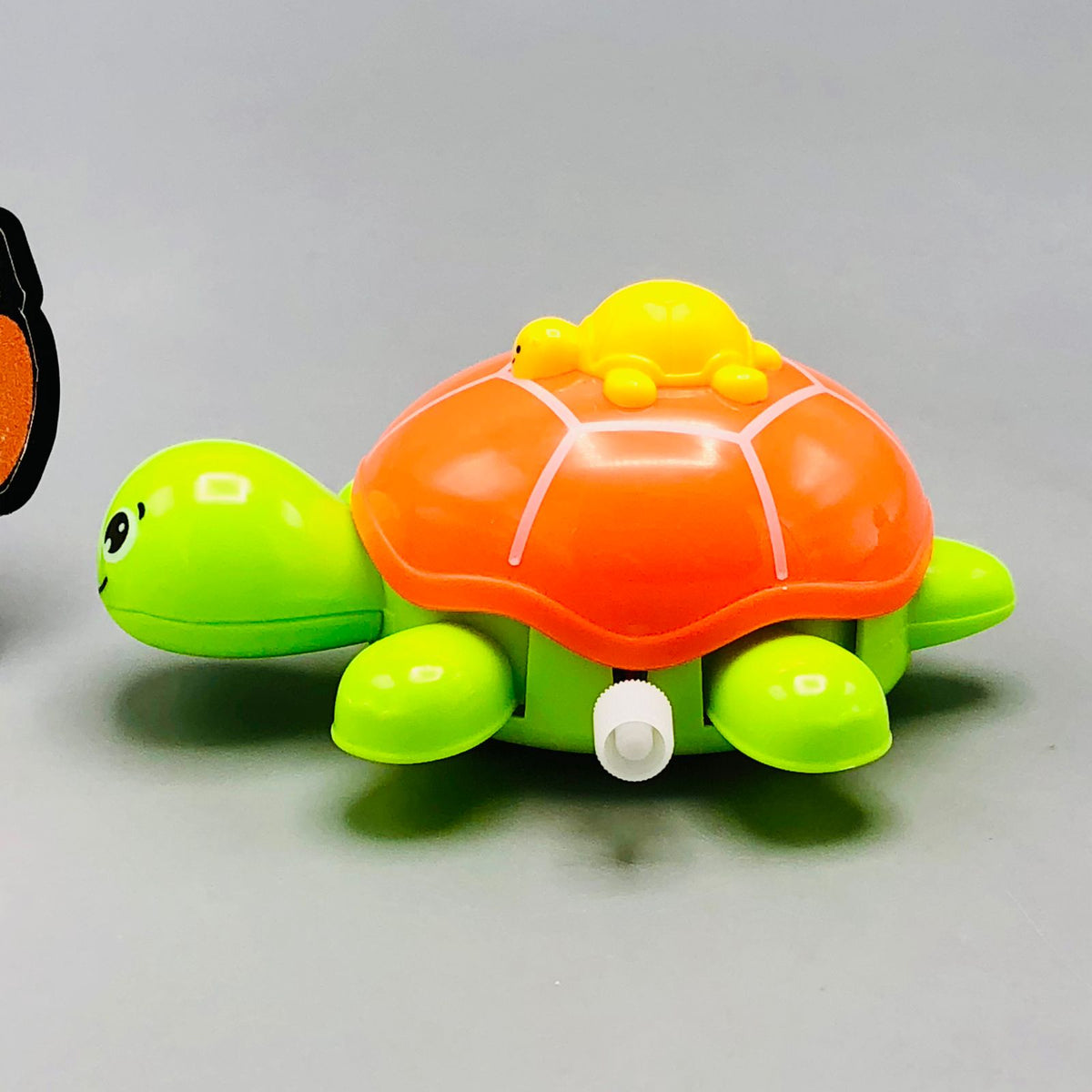 1Pc Wind-up Little Turtle Toy