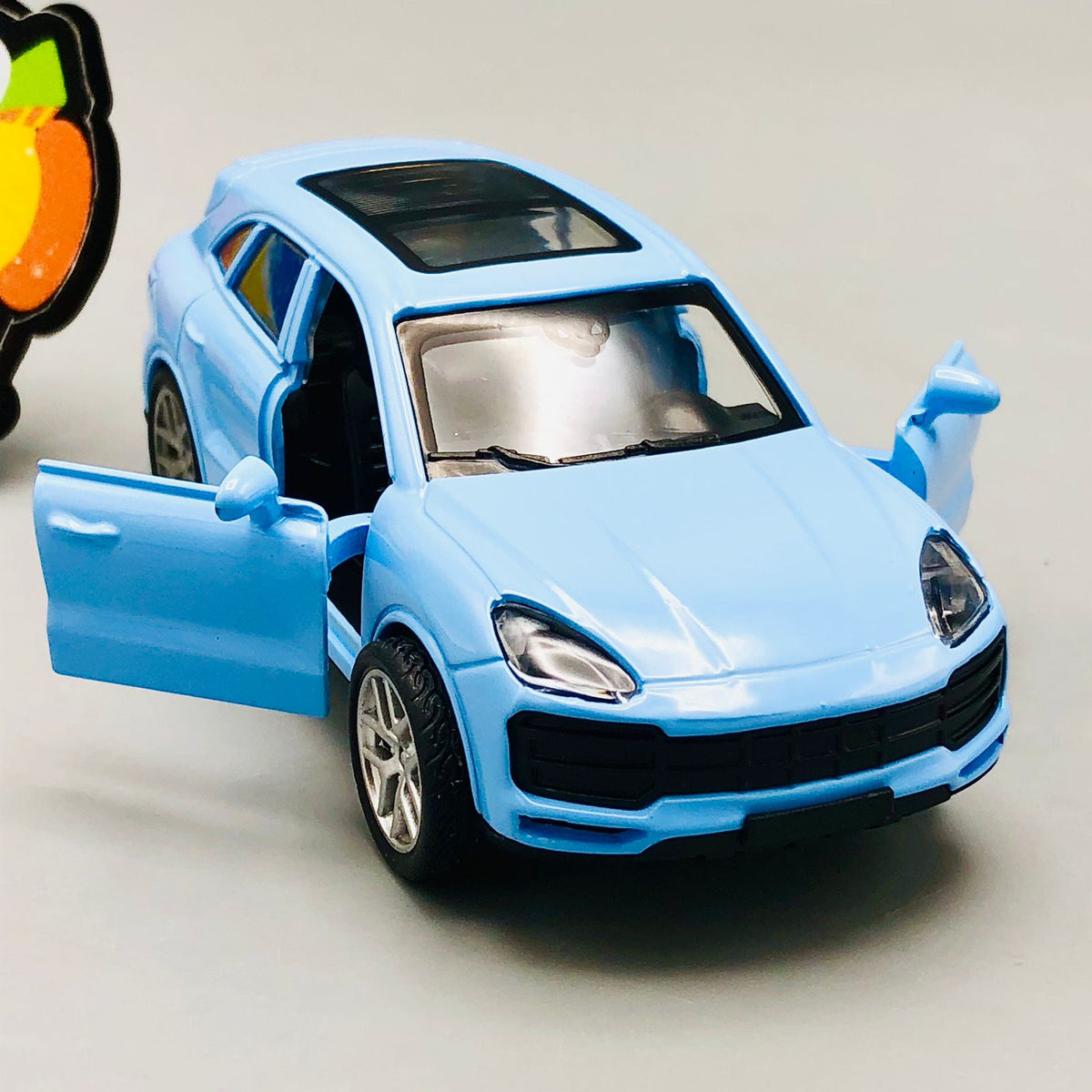 1:43 Diecast Porsche Cayenne Mini Model Car