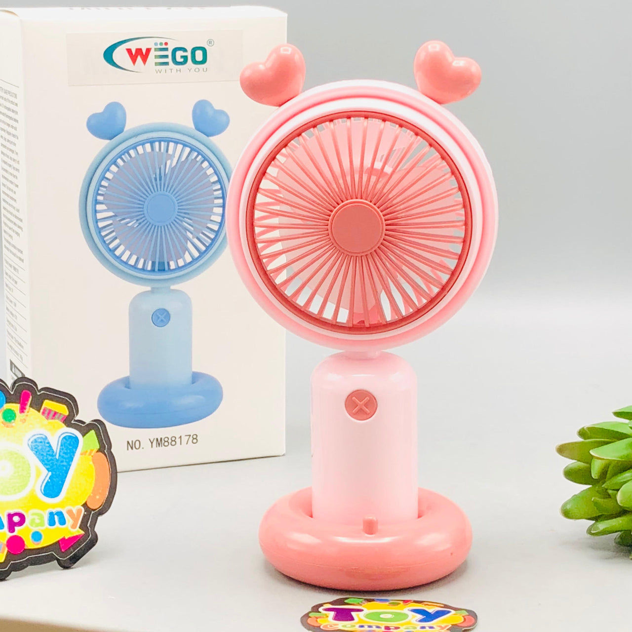 6.5" Rechargeable Heart Design Mini Fan With Light