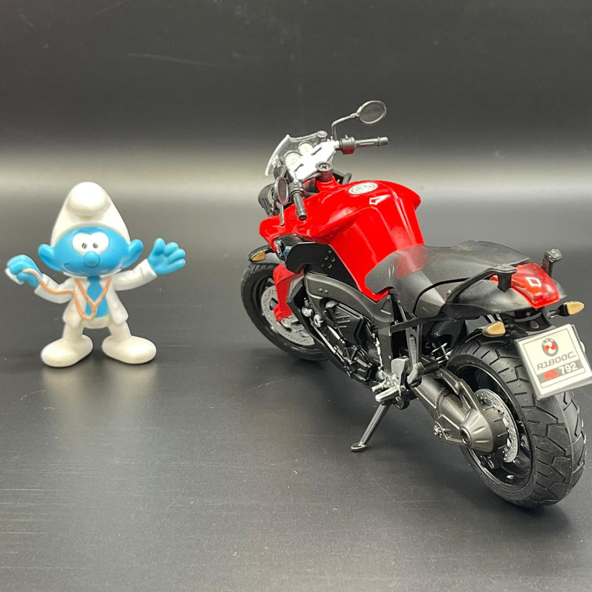 1:12 Diecast BMW R1800C Model Bike