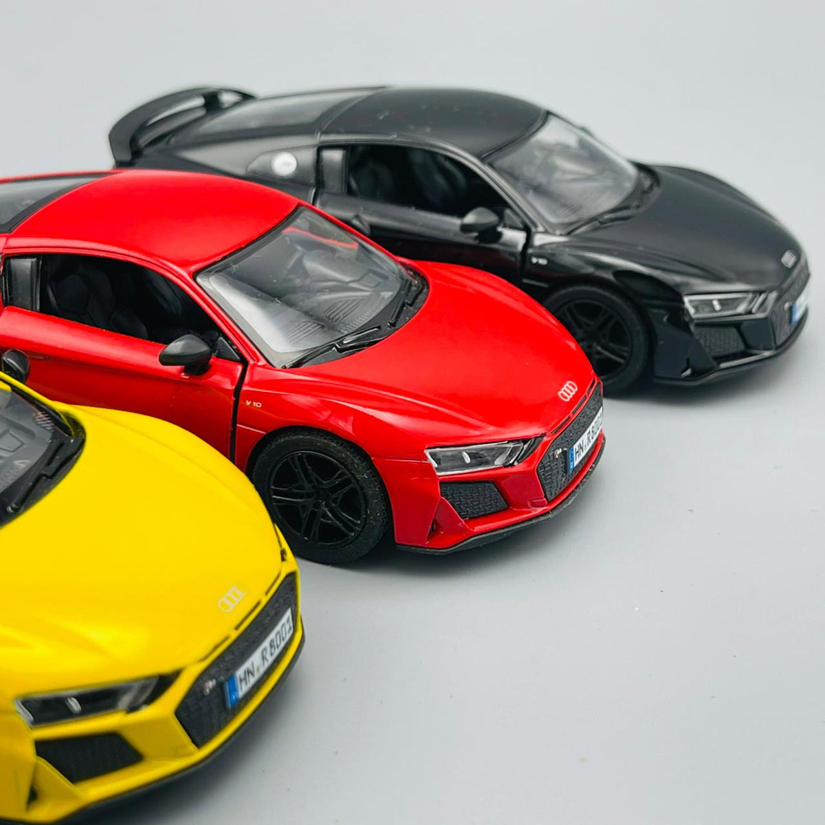 Kinsmart Metal Body 2020 Audi R8 Coupe