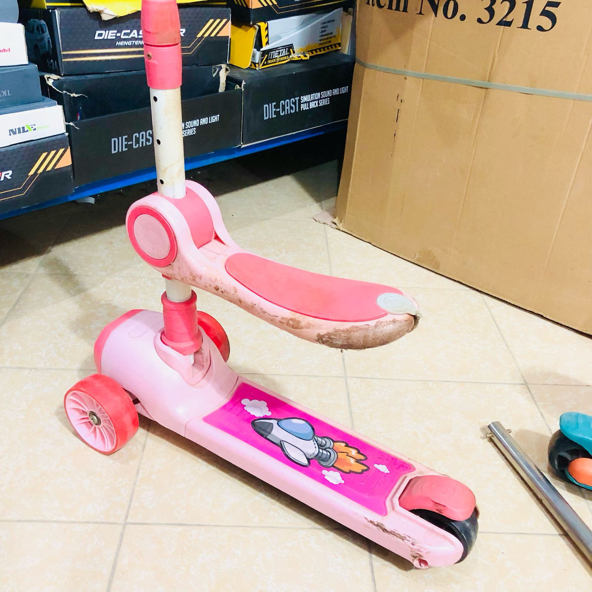 Pink Kids Scooter Without Handle - Major Fault