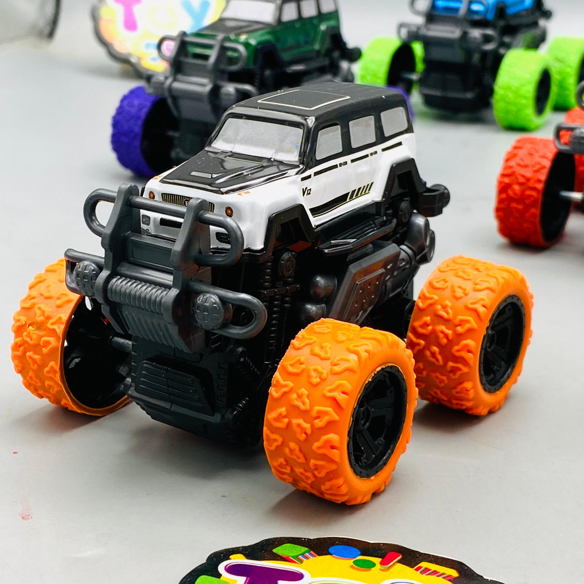 6Pcs Mini 4x4 Inertial Off-Road Cars Set