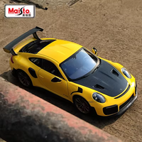 Maisto 1:24 Porsche 911 GT2 RS Model