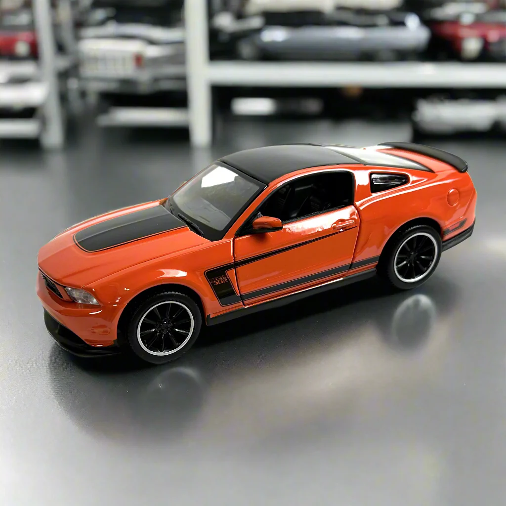 Maisto 1:24 Ford Mustang Boss 302 Model - Orange