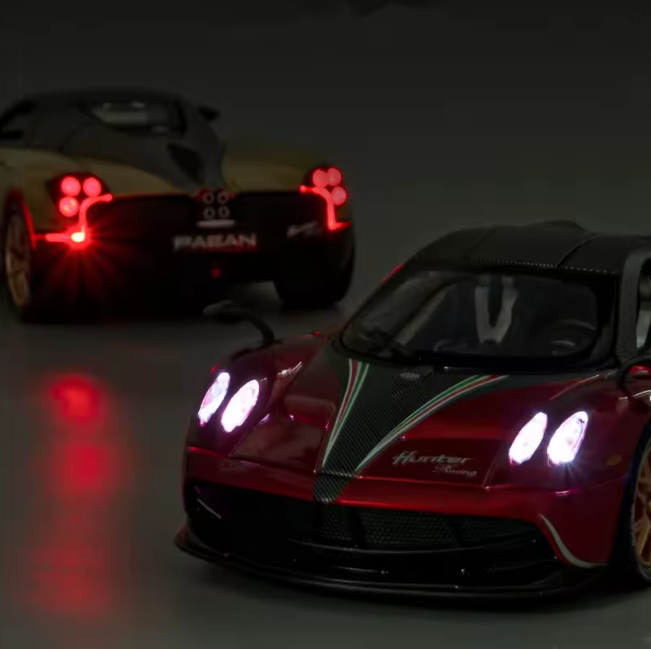 1:22 Diecast Pagani Huayra Model Car