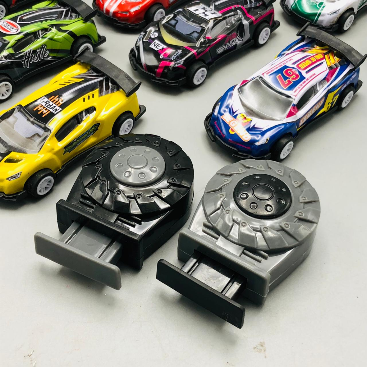 24Pcs Mini Inertial Cars With Launcher