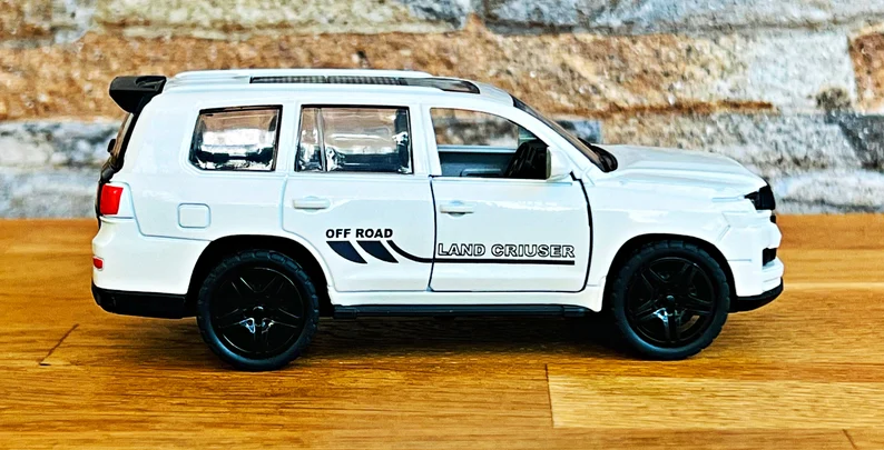 1:36 Diecast Mini Land Cruiser Off Road Model Car