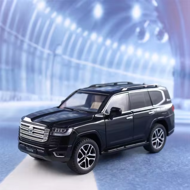 1:24 Diecast Toyota Land Cruiser SUV Model With Key