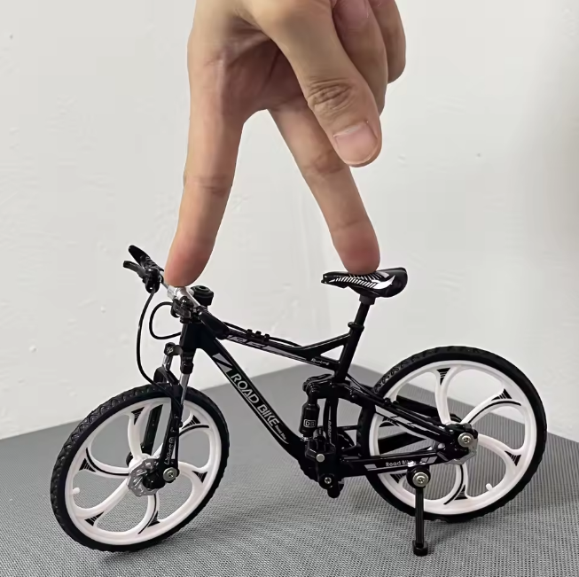 1:8 Diecast Bicycle Model - 1Pc