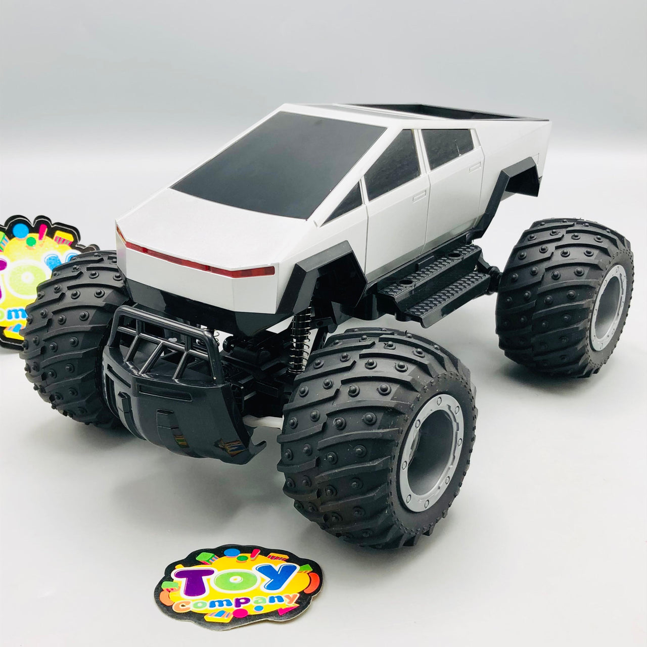 2.4GHz RC Spray Climbing Tesla Truck