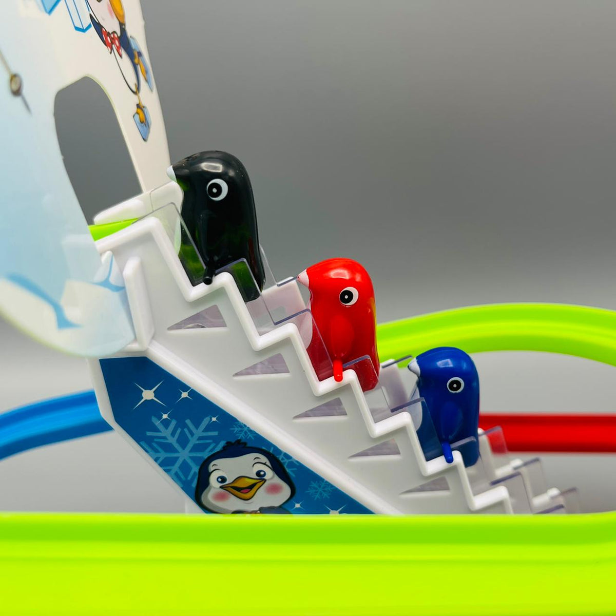 Funny Penguin - Chase & Race Track Set