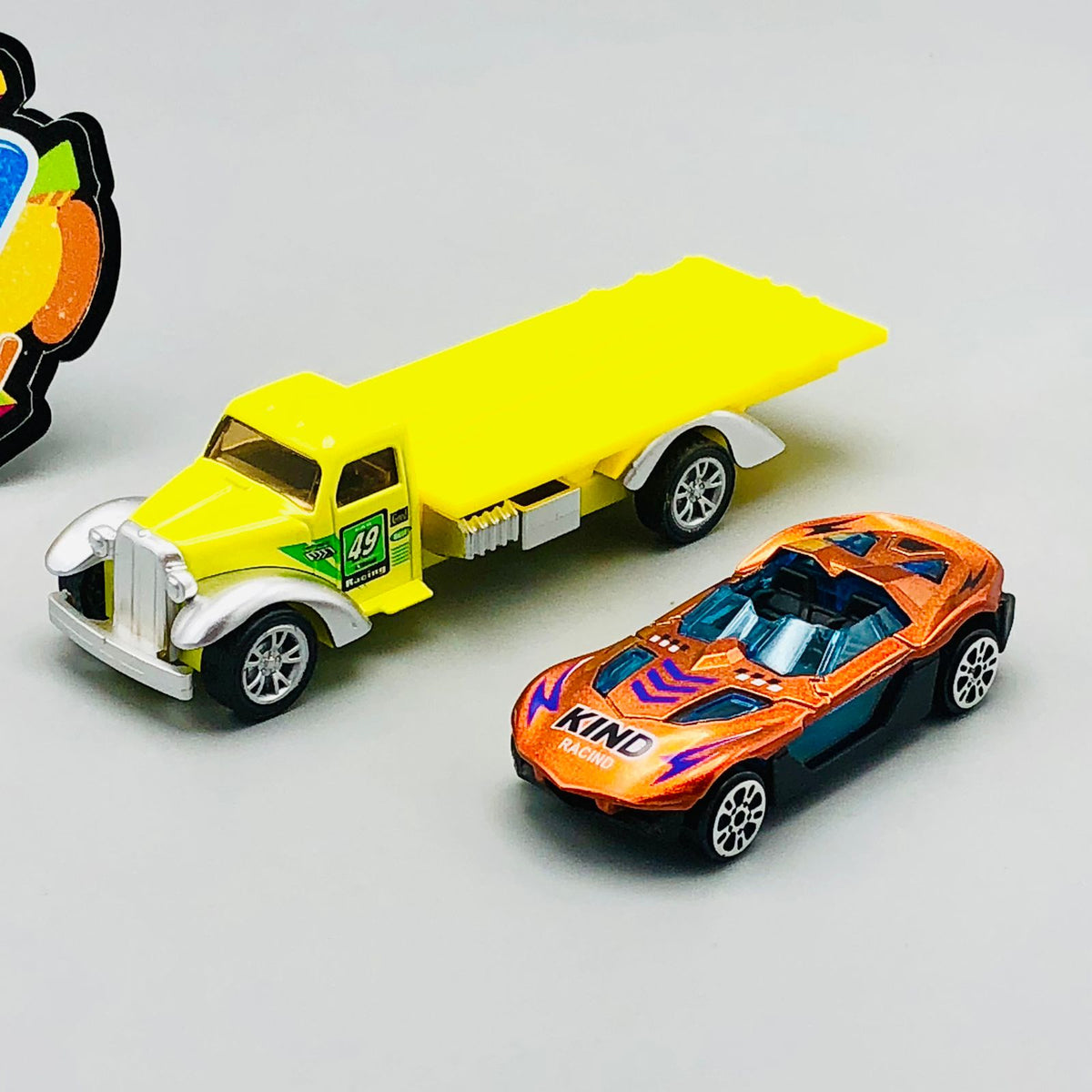 Hot Wheel Diecast Car With Trailer - 6Pcs