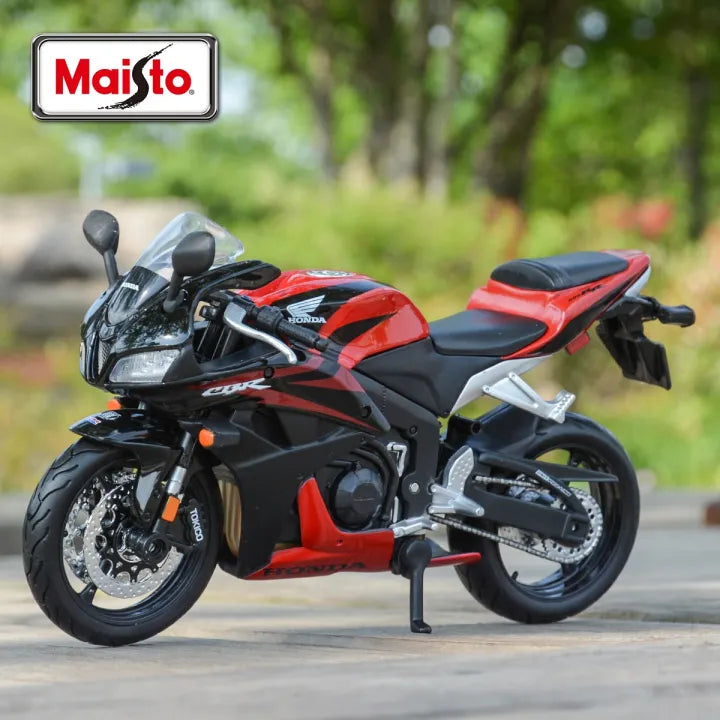 Maisto Diecast 1:12 Honda CBR 600RR Model Bike