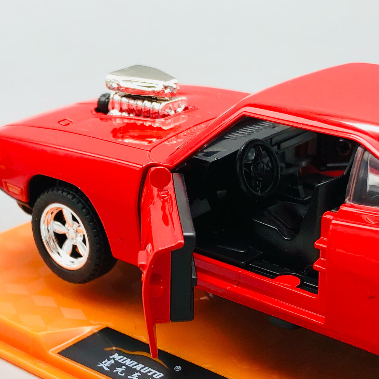 1:32 Diecast Dodge Charger With Acrylic Display Box - Red