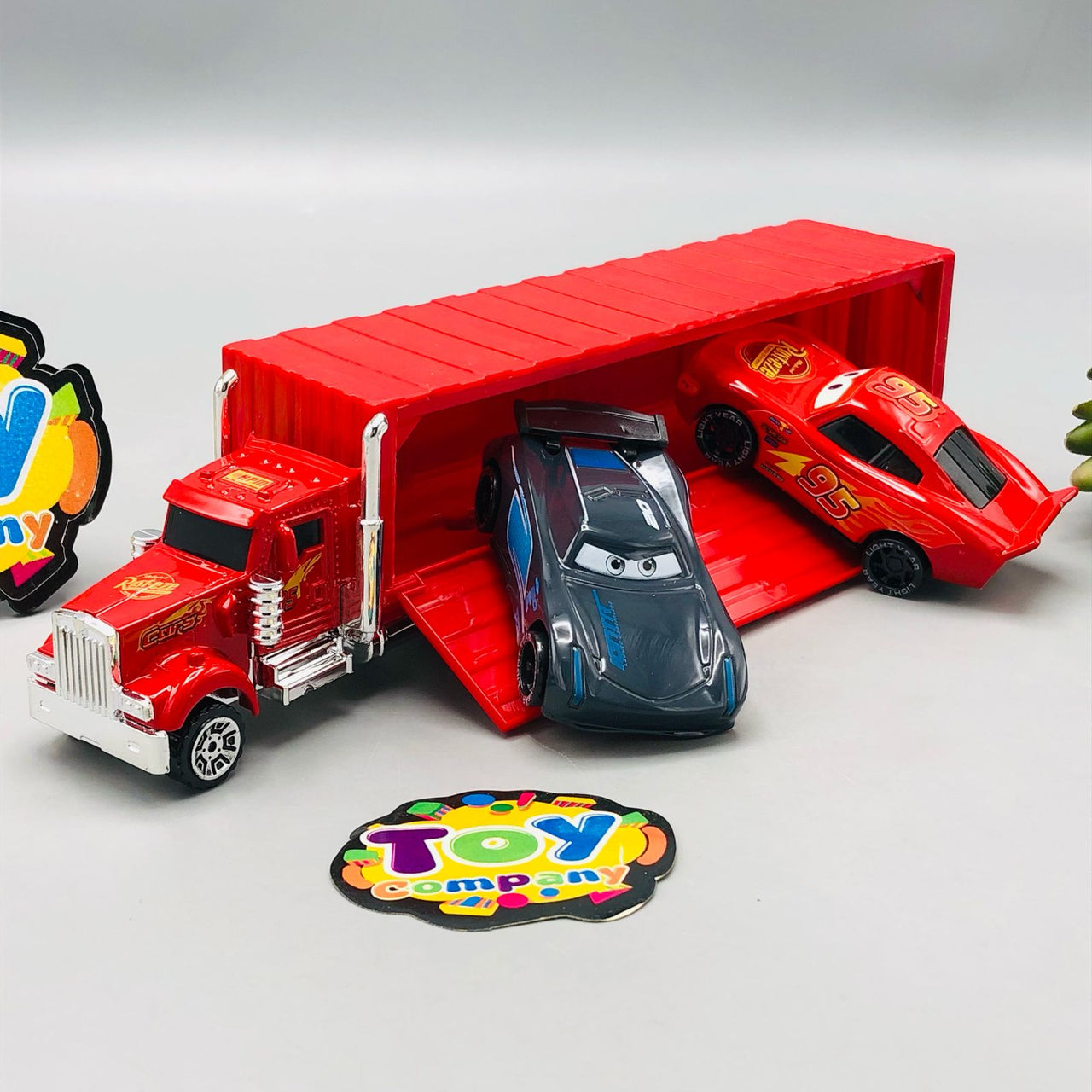 McQueen Inertial Container Truck With 2Pcs Alloy Cars