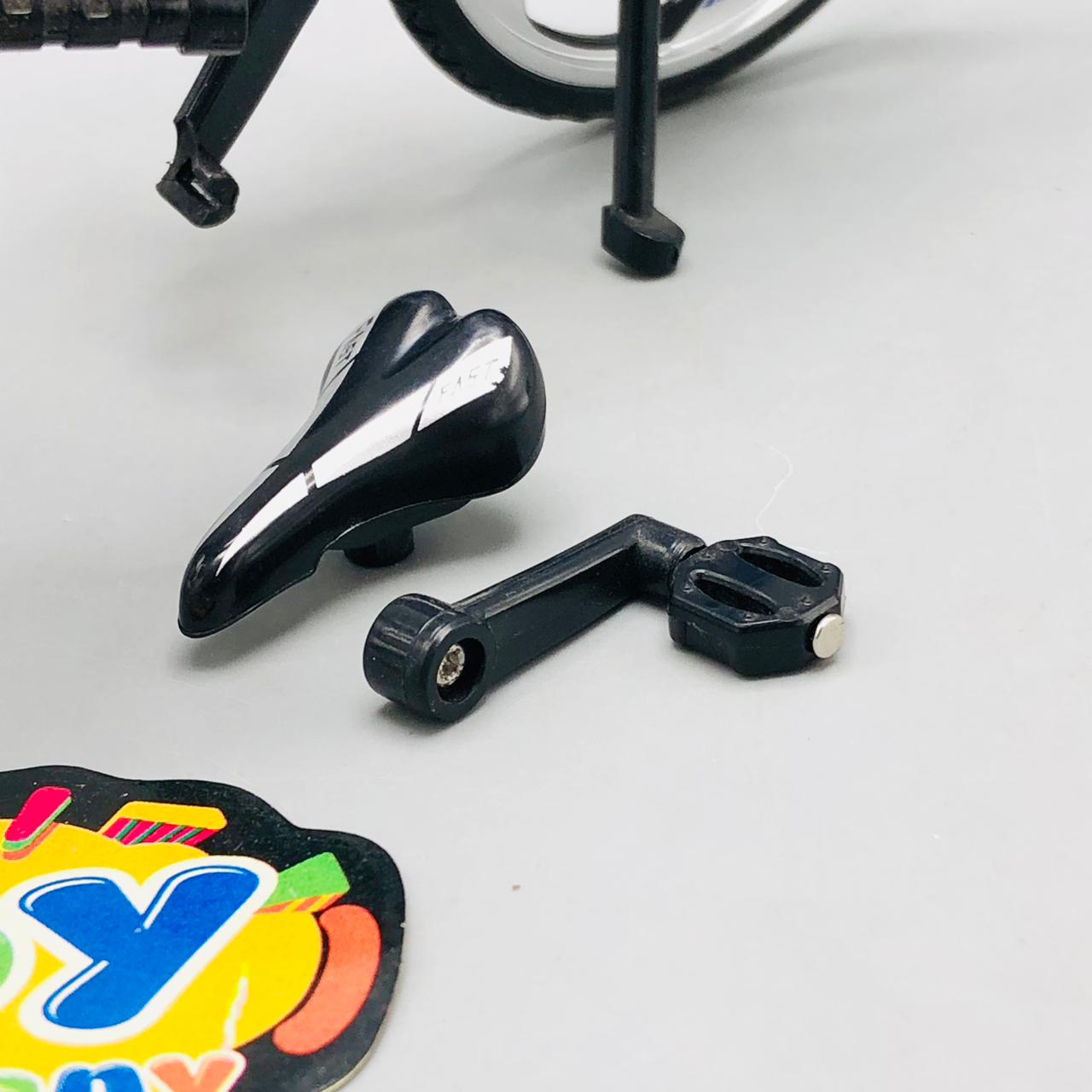 1:8 Alloy M-22 Bicycle Toy - Major Fault