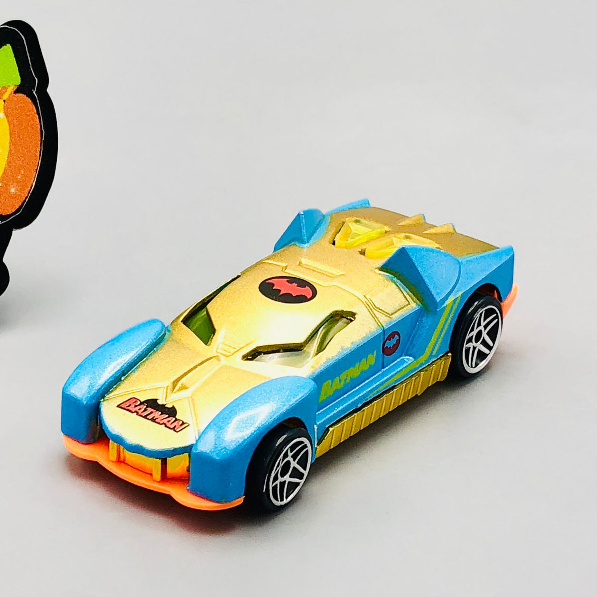16Pcs Mini Diecast Inertial Cars With Display Racks