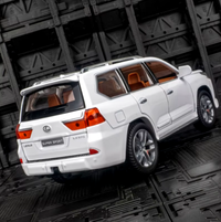 1:24 Diecast Lexus LX570 Model Car