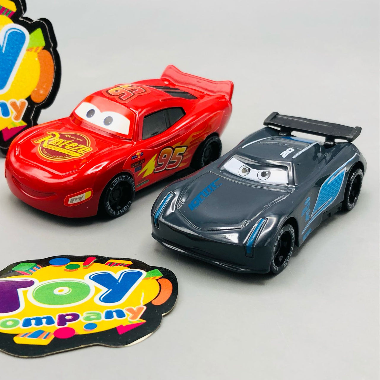 McQueen Inertial Container Truck With 2Pcs Alloy Cars