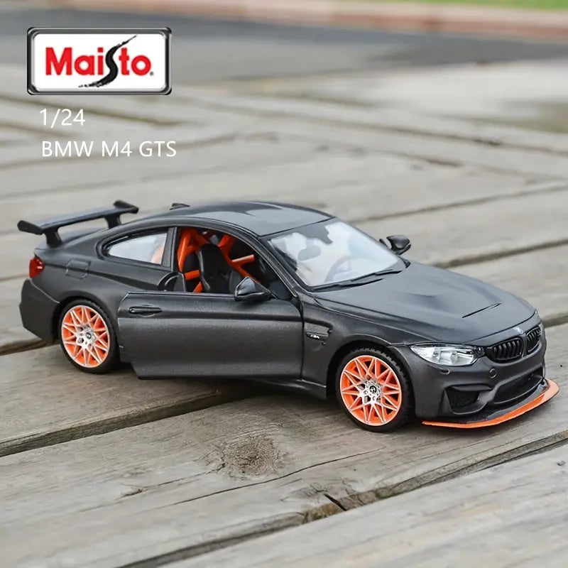 Maisto 1:24 Diecast BMW M4 GTS
