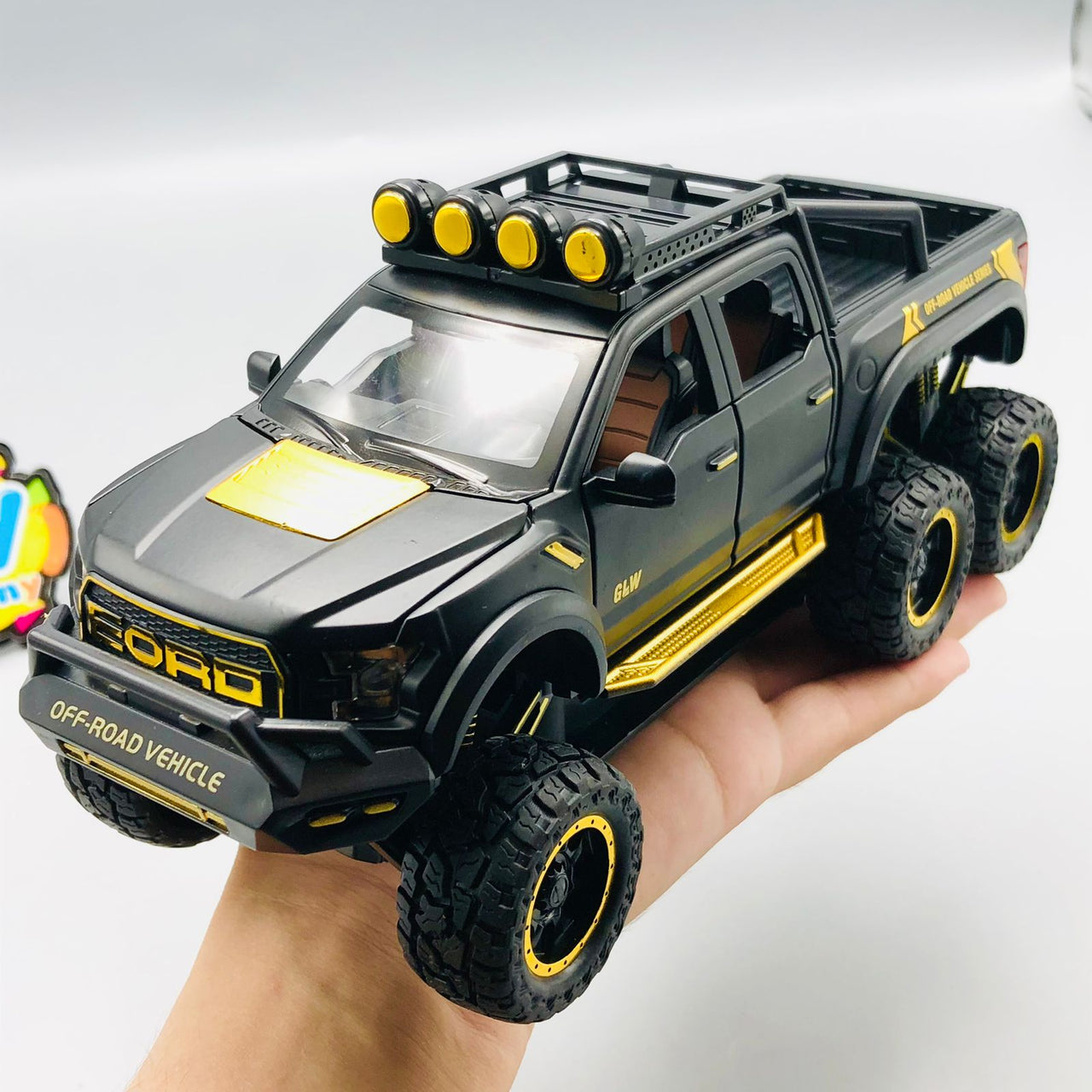 1:24 Diecast Ford Raptor Off-Road Pickup Truck